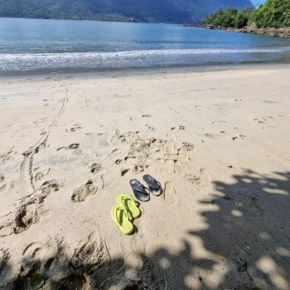Cantinho para descansar à 200mts da praia.
